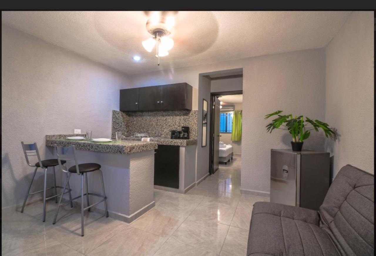 Mayan Caribe Apart-Hotel Плая дел Кармен Екстериор снимка